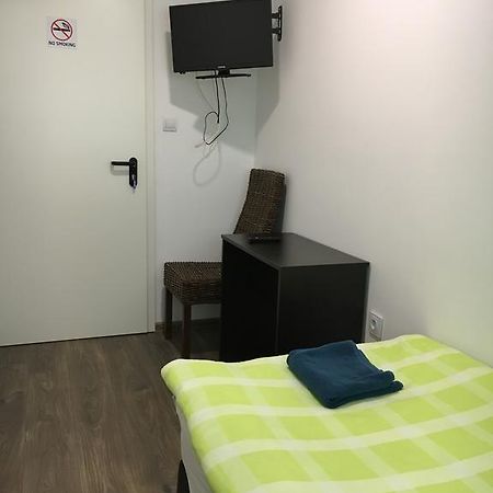 Pension Haus Baron 2 Friedrichsfeld Edingen-Neckarhausen المظهر الخارجي الصورة