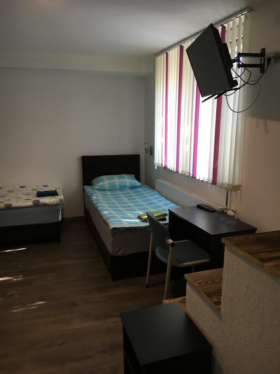 Pension Haus Baron 2 Friedrichsfeld Edingen-Neckarhausen المظهر الخارجي الصورة