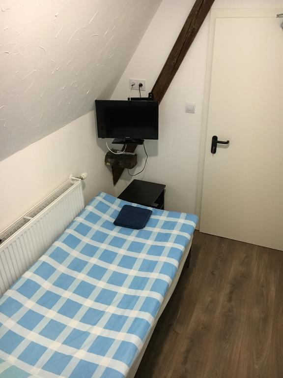 Pension Haus Baron 2 Friedrichsfeld Edingen-Neckarhausen المظهر الخارجي الصورة