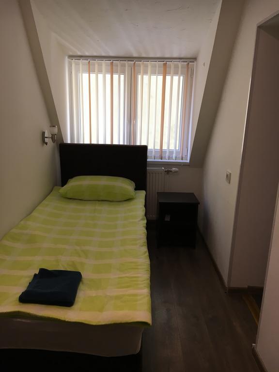 Pension Haus Baron 2 Friedrichsfeld Edingen-Neckarhausen المظهر الخارجي الصورة